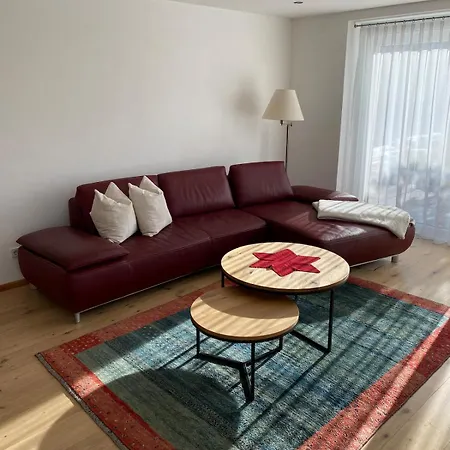Apartment Stilvolle Gartenwohnung Zum Wohlfuehlen *