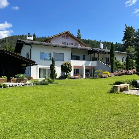 Apartment Stilvolle Gartenwohnung Zum Wohlfuehlen Seefeld in Tirol