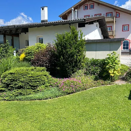Stilvolle Gartenwohnung Zum Wohlfuehlen Seefeld in Tirol